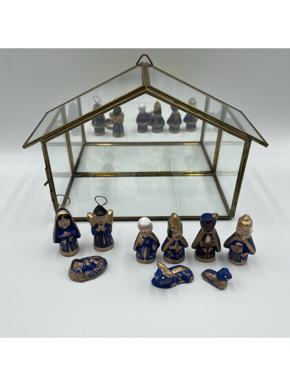 Vintage Mexican 9 Piece Mini Nativity Set Folk Art With Mirror Glass Display